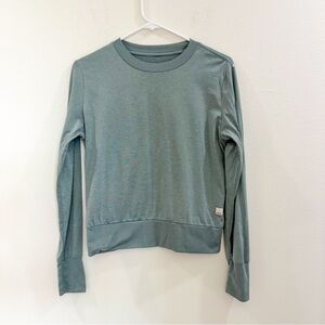 Vuori Performance Long Sleeve Crew Neck Top S